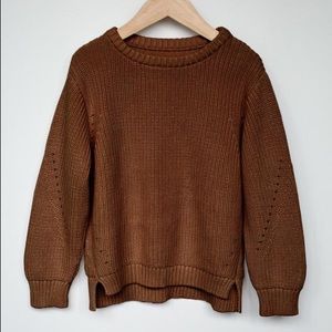 Sweater from the simple folk color rust